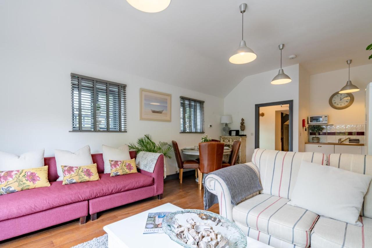 Buff Lodge Tackley المظهر الخارجي الصورة