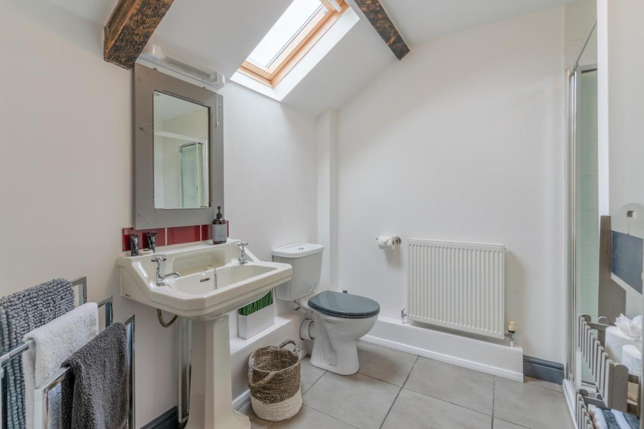 Buff Lodge Tackley المظهر الخارجي الصورة