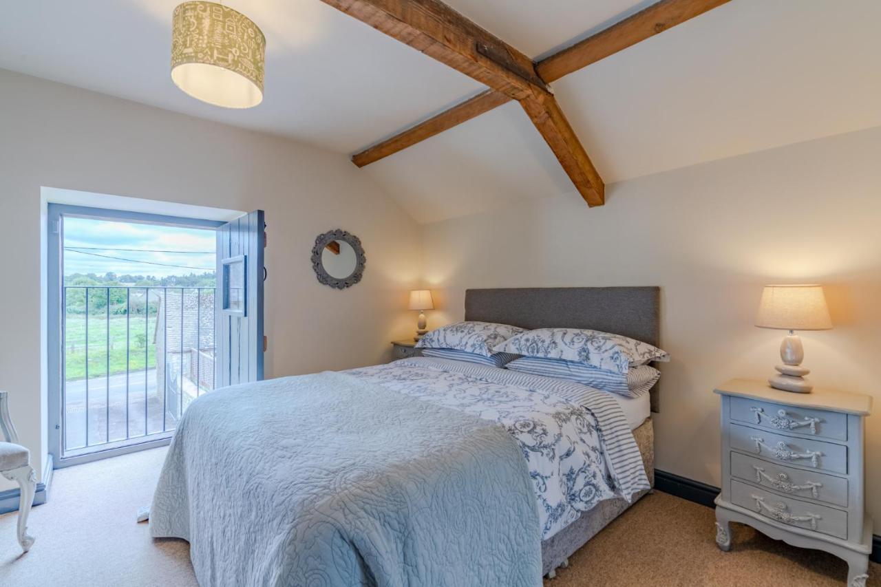Buff Lodge Tackley المظهر الخارجي الصورة